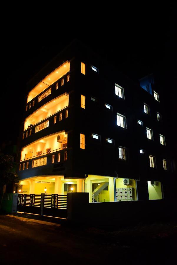 פונדיצ'רי Sri Apartment 2Bhk For Familys Couples Parking A2 מראה חיצוני תמונה